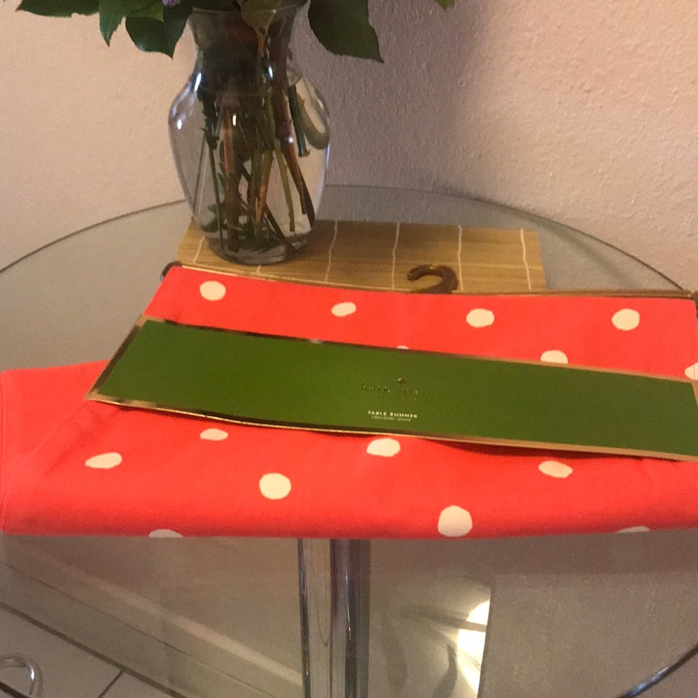 Kate Spade Table Runner - Picture 2 of 4
